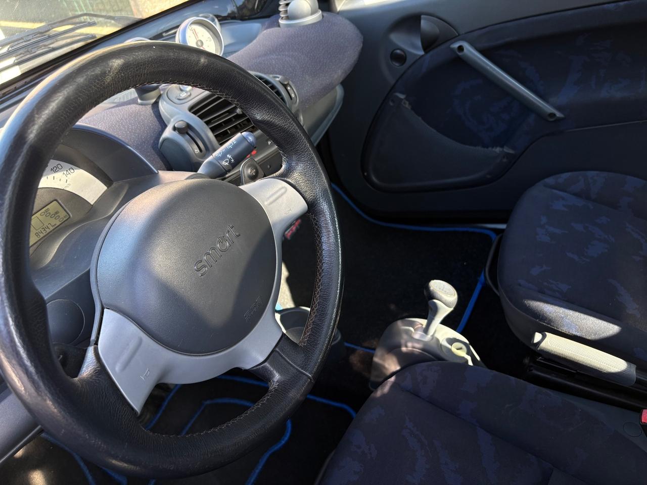 Smart ForTwo 700 coupé pure (37 kW)
