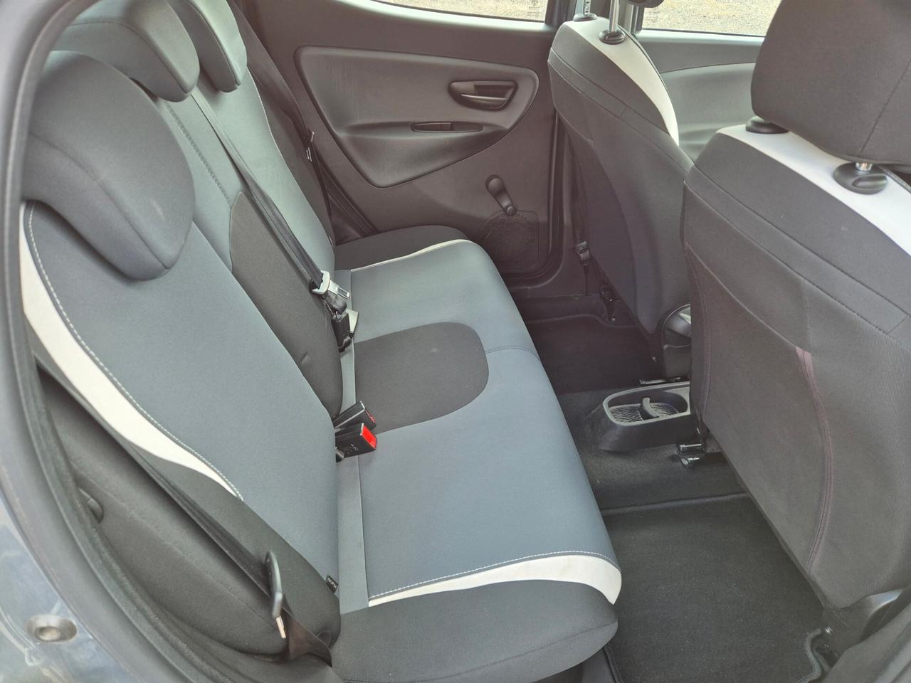 Lancia Ypsilon 1.2 69 CV 5 porte GPL Ecochic Silver
