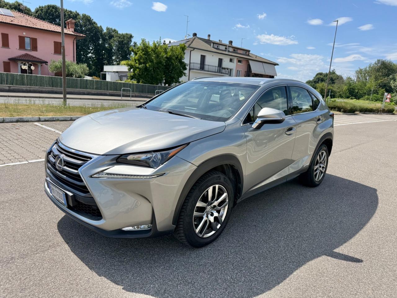 Lexus NX 300h Hybrid 197Cv*4WD*Automatic*Navi*Led*Pdc