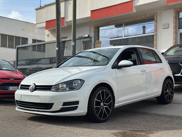 Volkswagen Golf 1.6 TDI 110 CV -2016 NAVI/18"