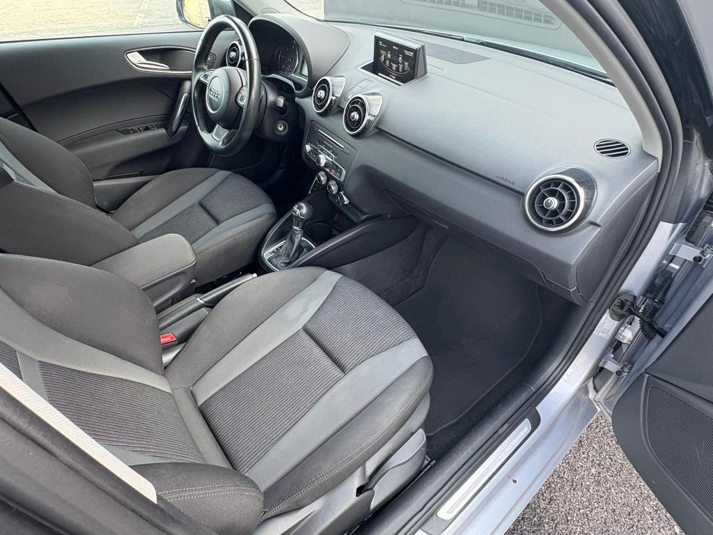 Audi A1 Sportback 1.4 tdi Sport 90 CV s-tronic ADATTA NEOPATENTATI