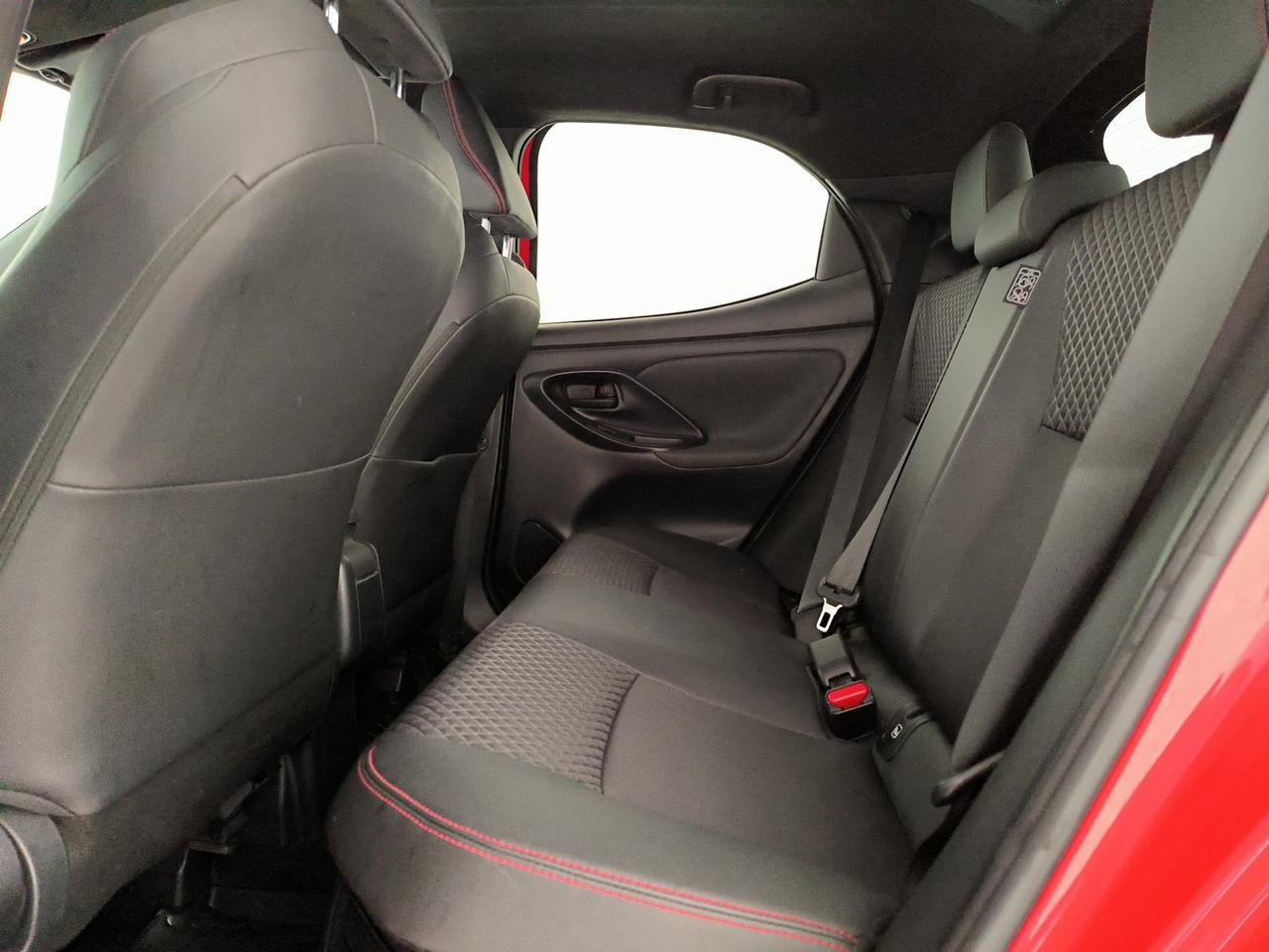 Toyota Yaris 1.5h premiere