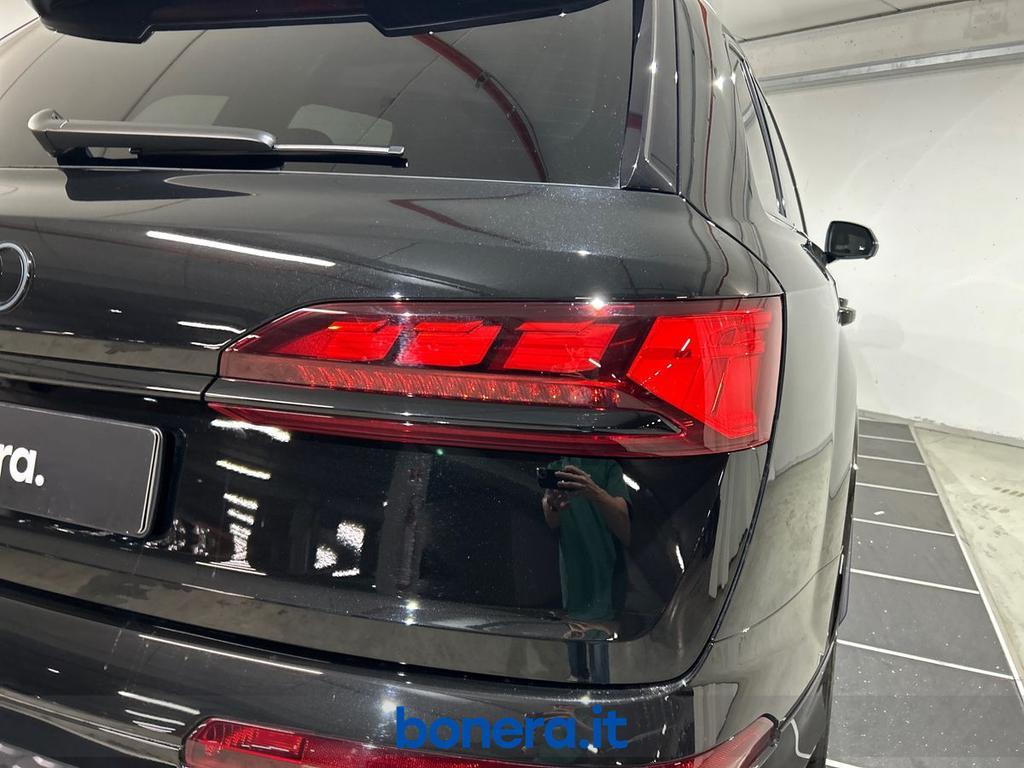Audi Q7 50 3.0 TDI mHEV S line edition quattro tiptronic