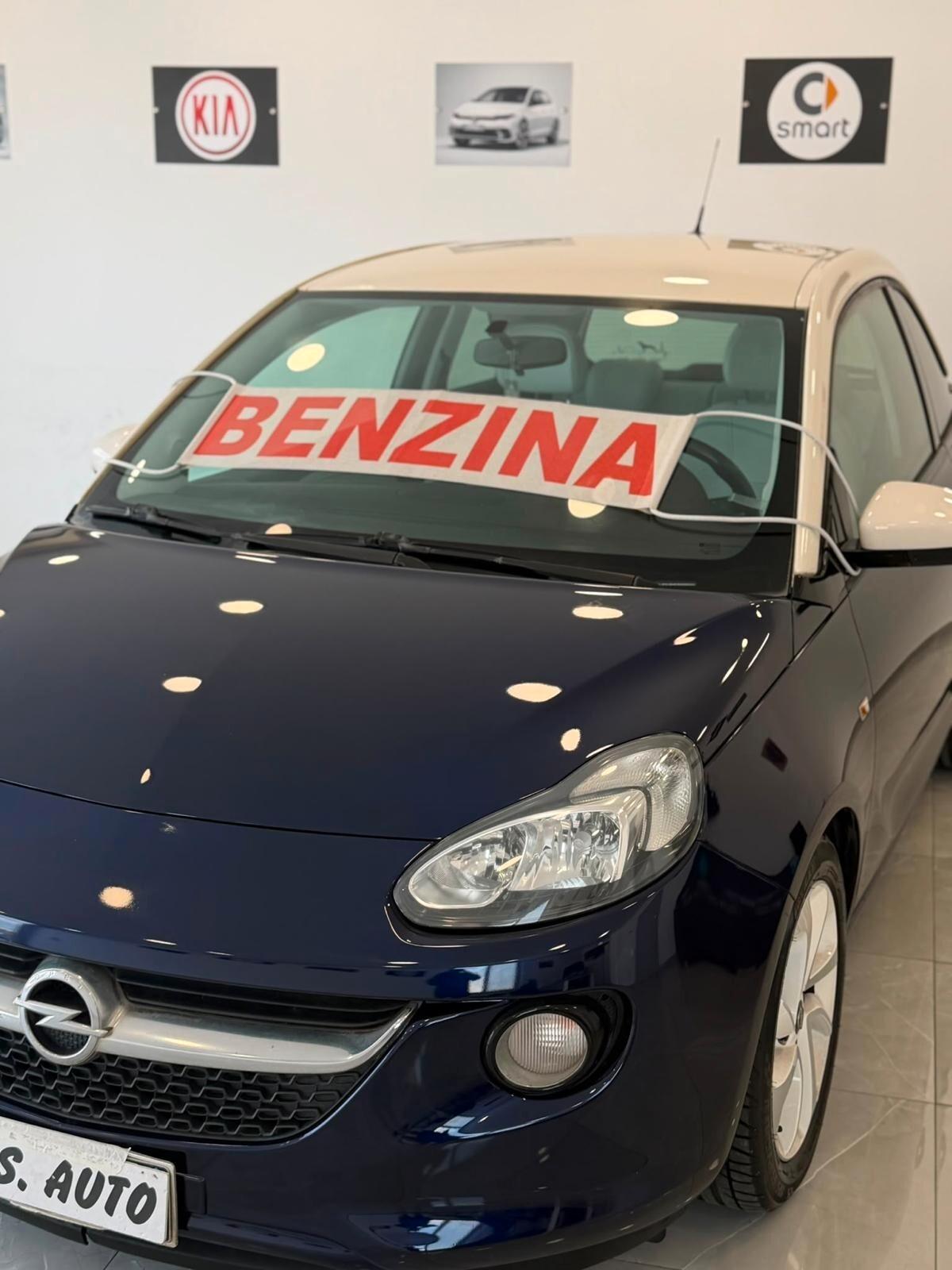 Opel Adam 2014 1.2cc Bicolore Navi