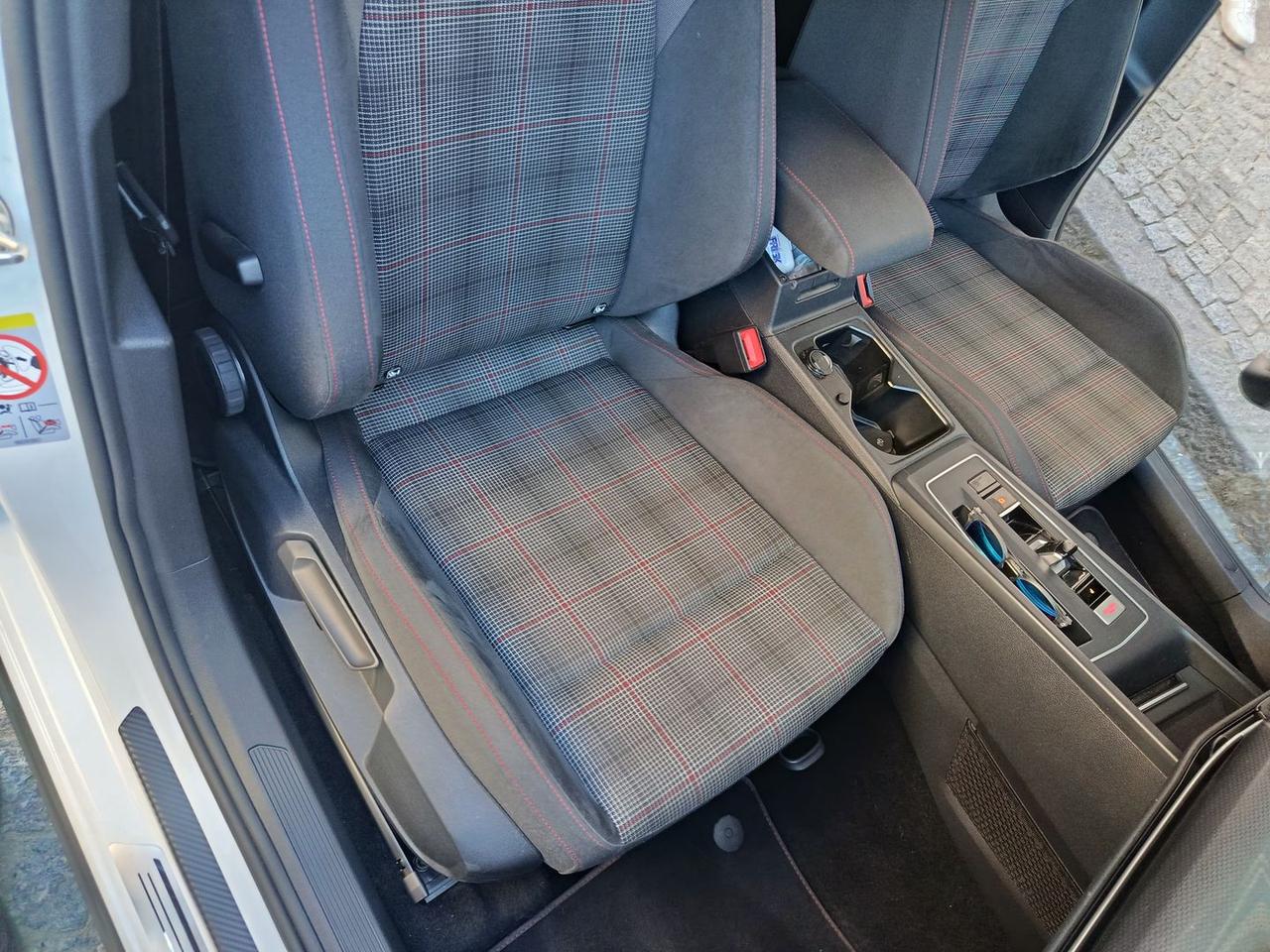 Volkswagen Golf Ultimate 2.0 TSI GTI #10337