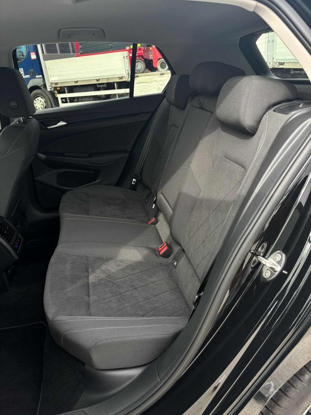 VOLKSWAGEN Golf 1.5 eTSI 130 CV EVO ACT DSG Style