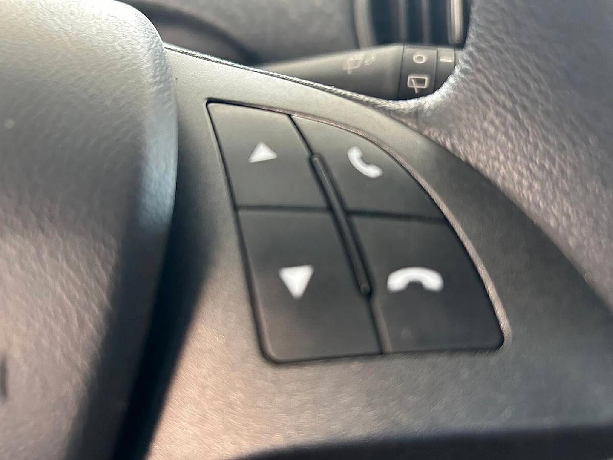 Lancia Ypsilon 1.0 FireFly 5 porte S&S Hybrid Silver