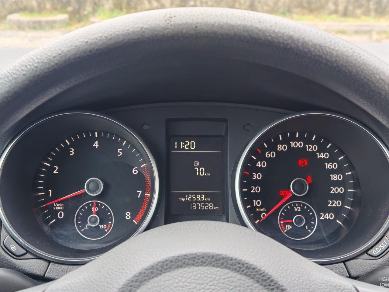 VW Golf VI 1.2 benz 105cv