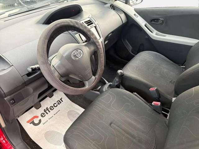 Toyota Yaris 1.0 5 porte