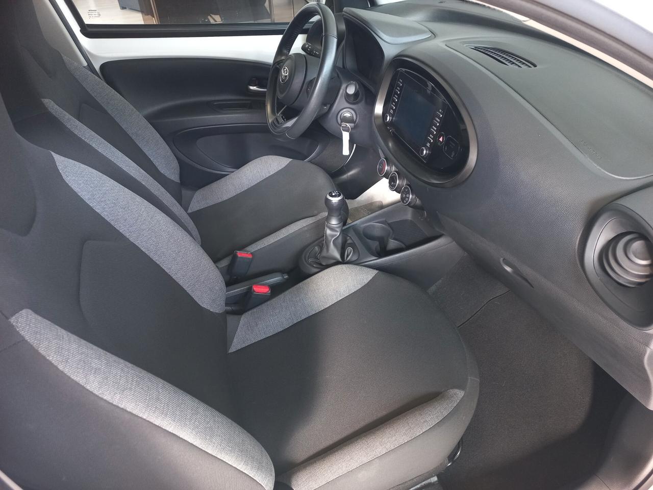 Toyota Aygo X 1.0 VVT-i 72 CV 5 porte Active