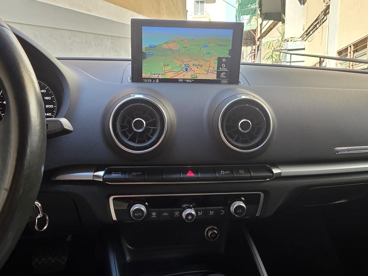 Audi A3 35 TFSI S tronic- allestimento S line