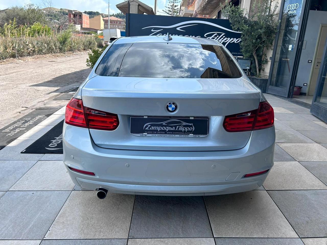 Bmw 318d Business auto 143cv - 2015