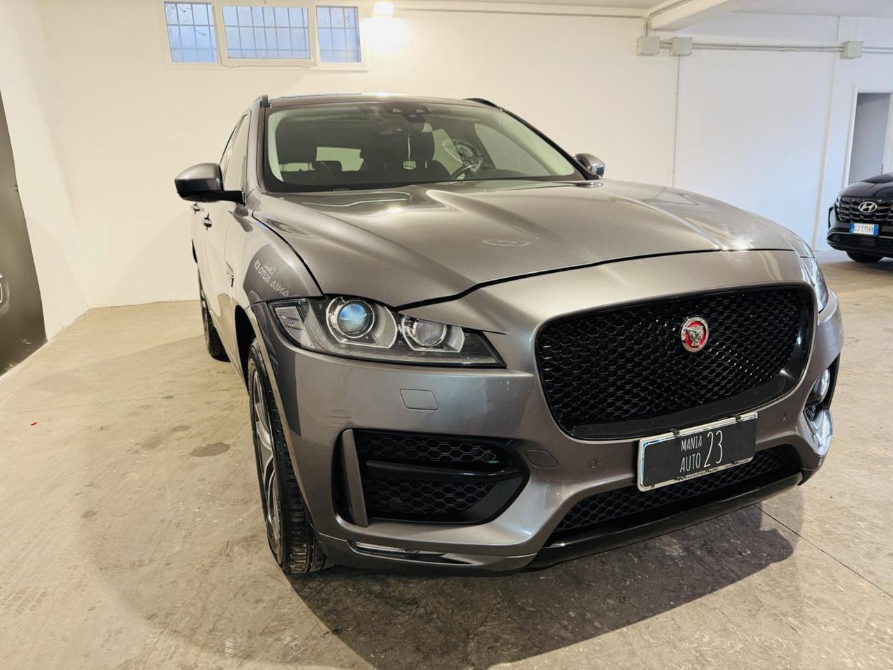 Jaguar F-Pace 3.0 300 CV AWD R-DYNAMIC*UNIPRO*TETTO