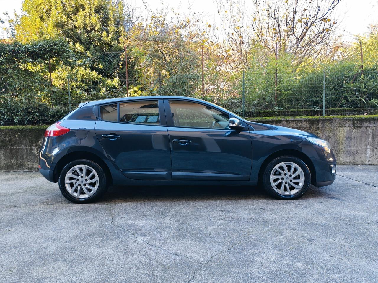 Renault Mégane 1.6 BENZINA 110cv / 30.250km / Unipro