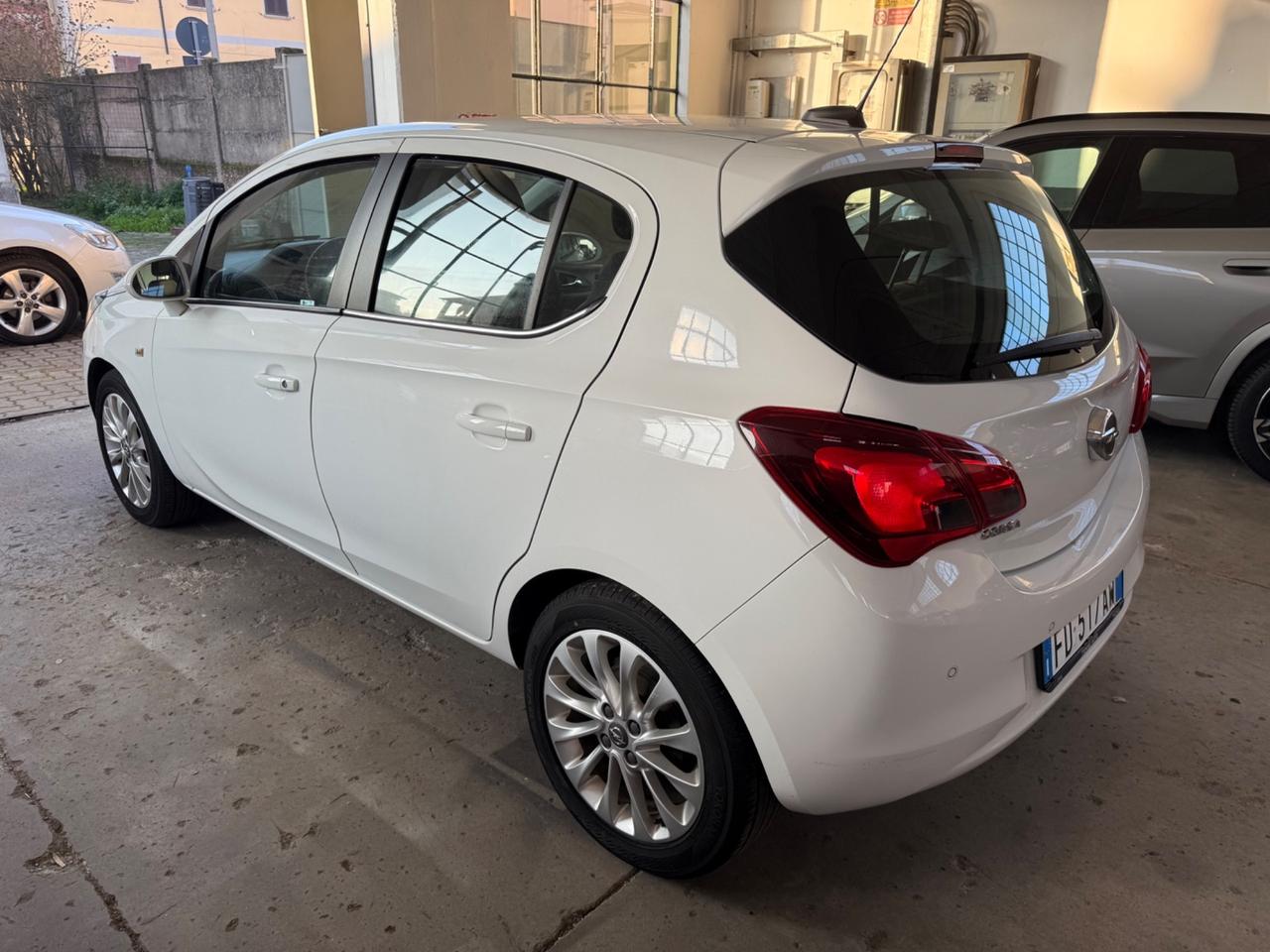 Opel Corsa 1.4 90CV GPL Tech 5 porte Cosmo
