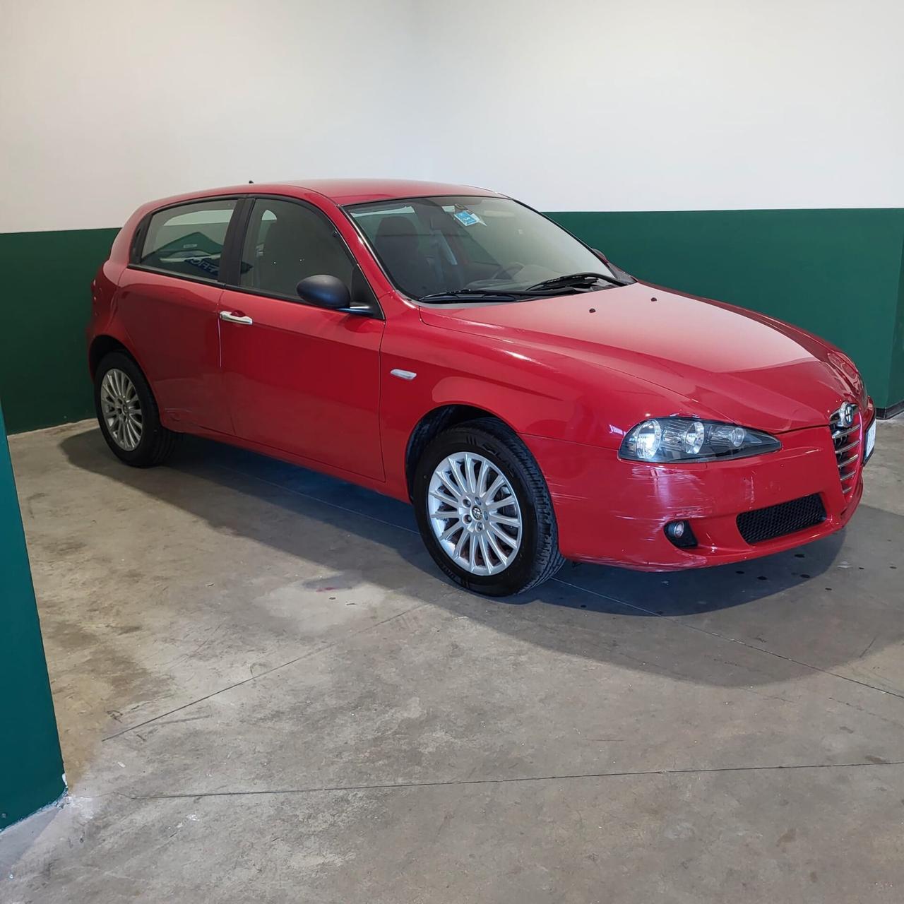 Alfa Romeo 147 1.9 JTD (115 CV) 5 porte Progression – 2005