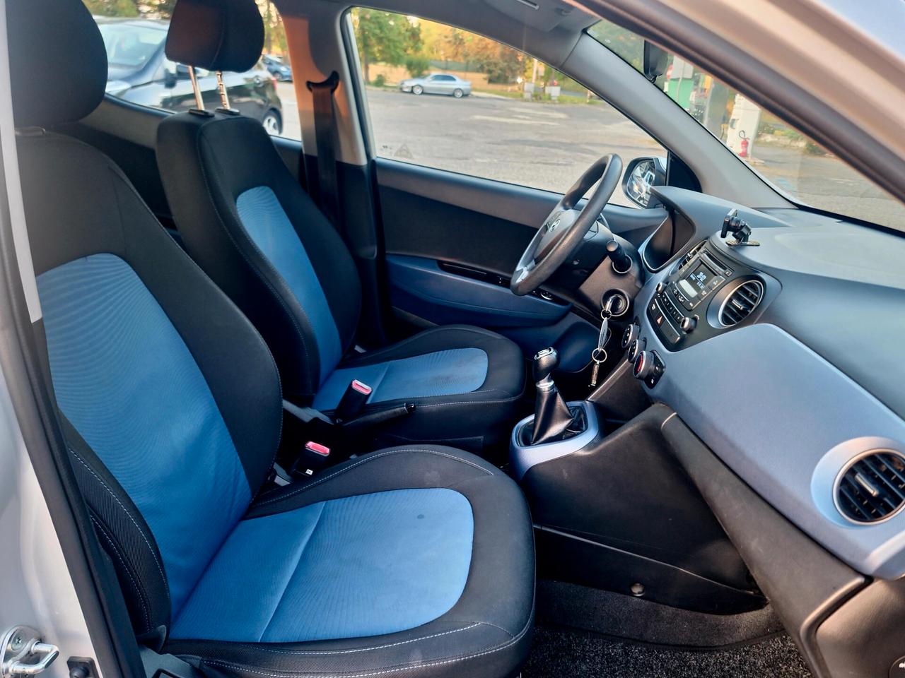 Hyundai i10 1.2 MPI Sound Edition 2016-E6 NEO Manuale