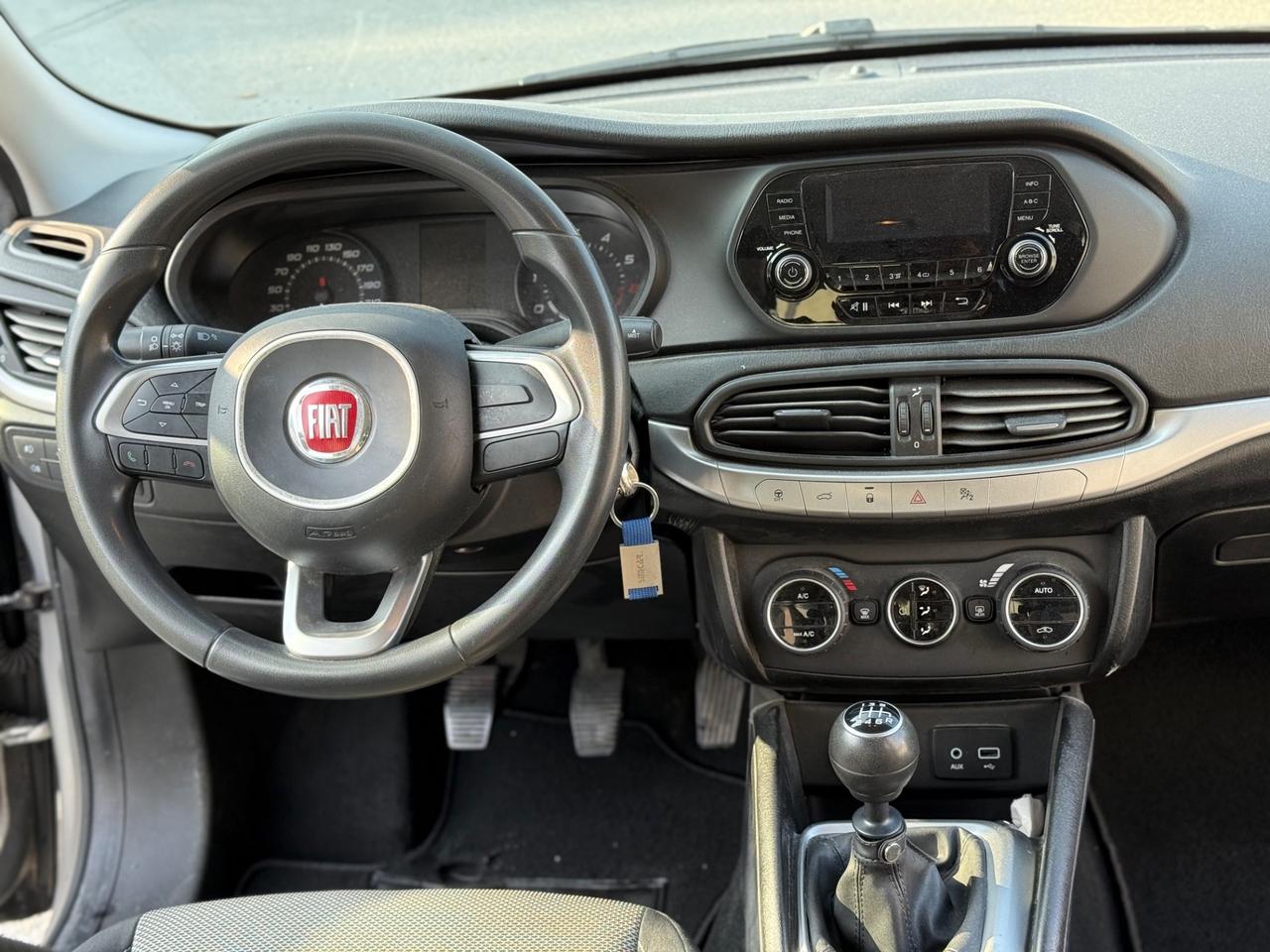 Fiat Tipo 1.4 4 porte Lounge con soli 30.000 km