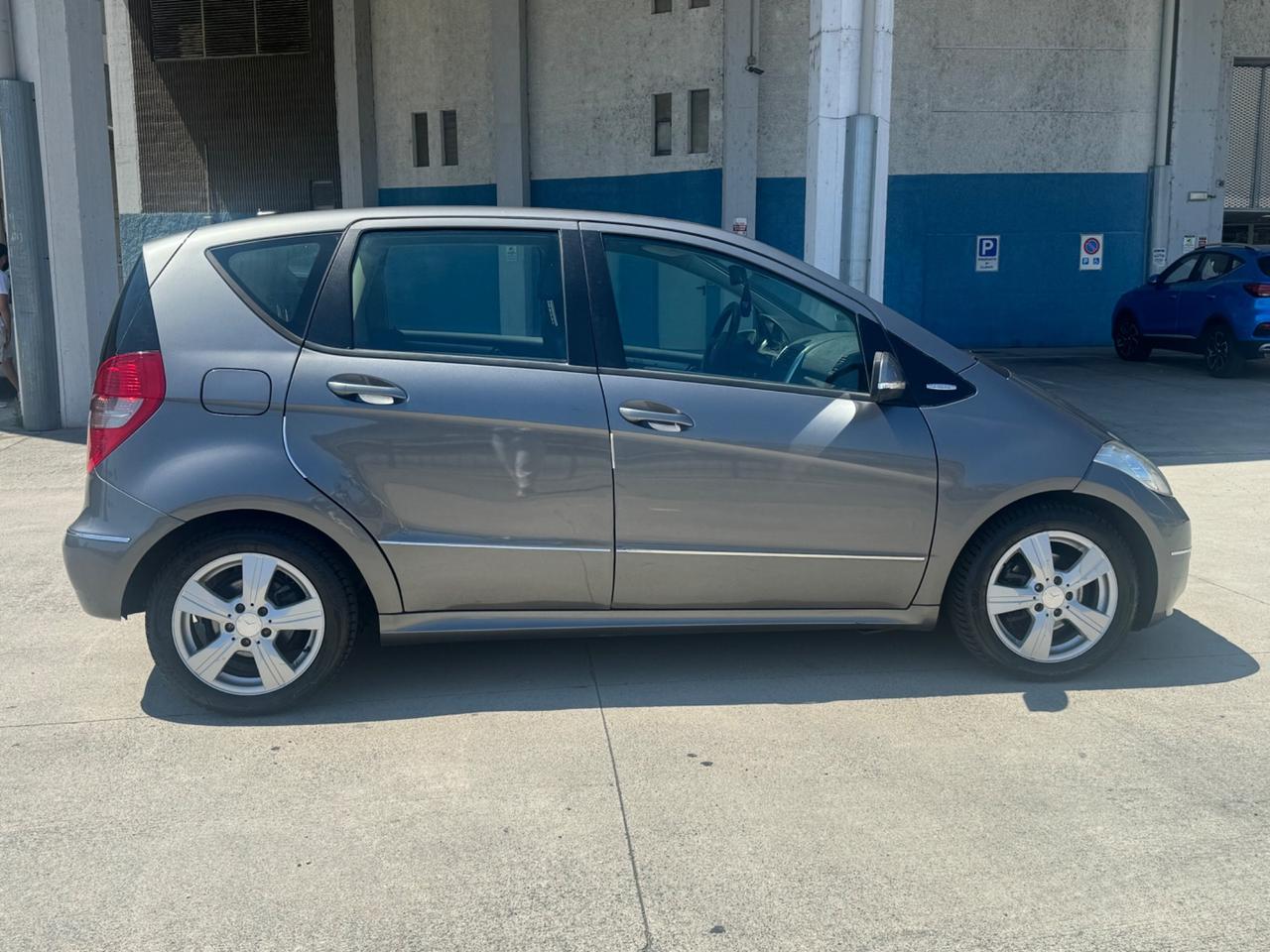Mercedes-benz A 160 Avantgarde 2010 ok neopatentati