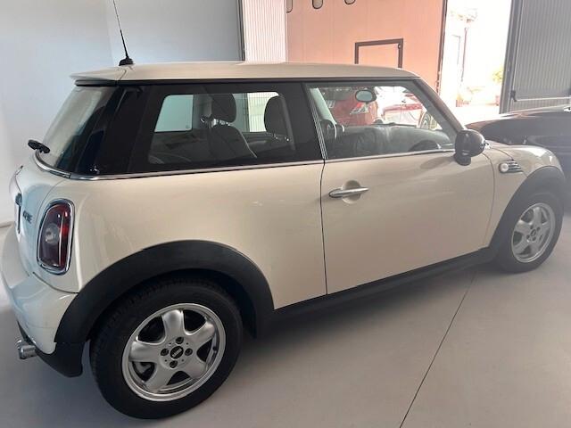 Mini 1.4 16V One