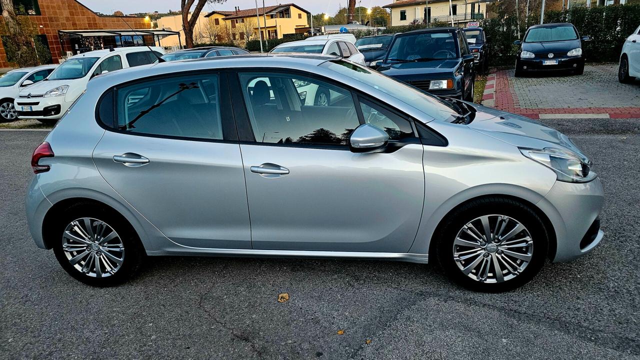 Peugeot 208 IBlueHDi 75 5 porte Allure