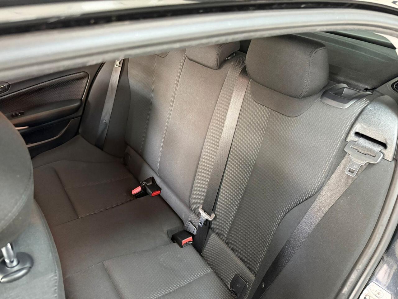 Bmw 118 118d 5p. Business