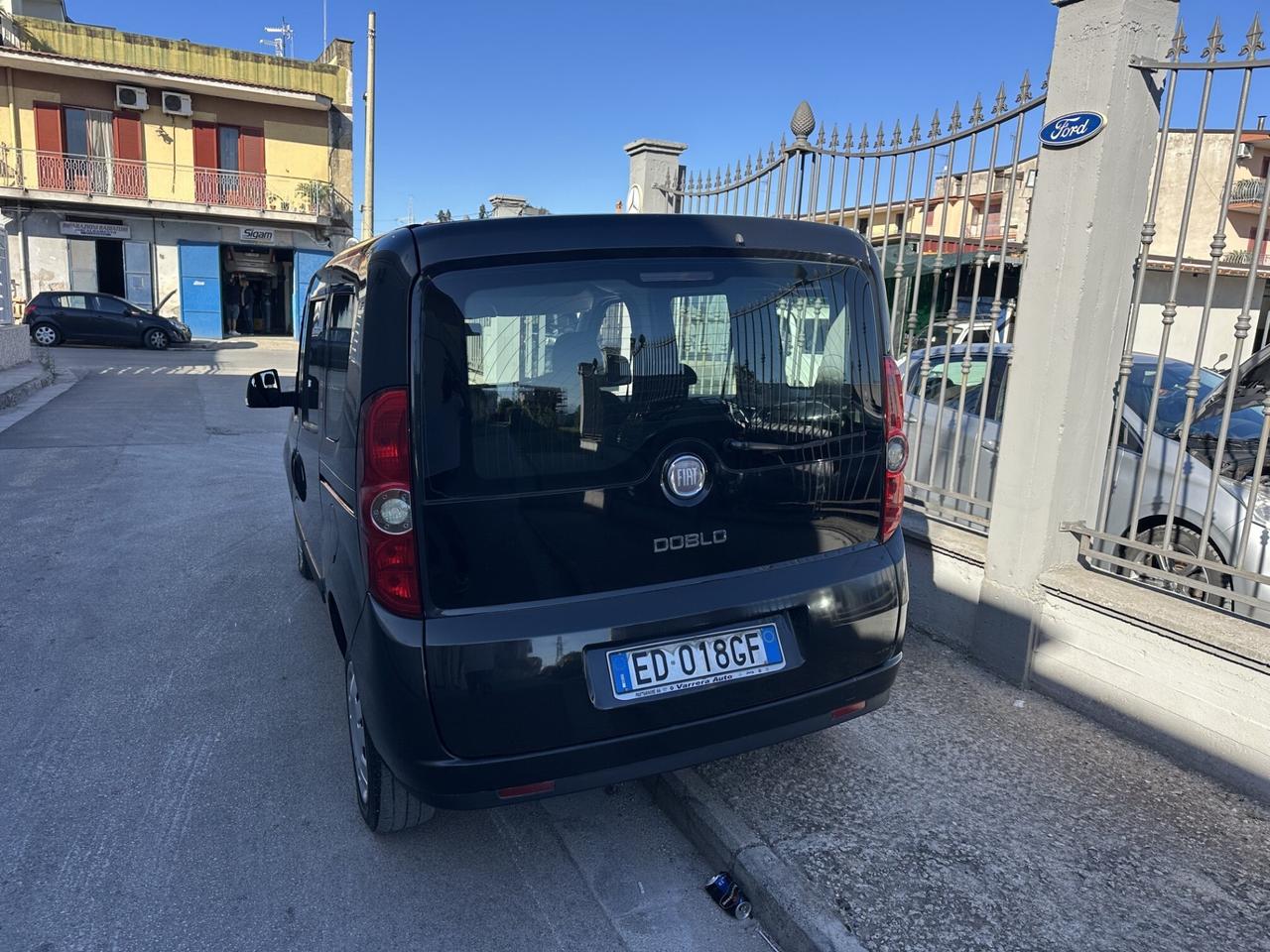 Fiat Doblo 1.6 MJT 105 Cv Emotion 5 Posti Vettura