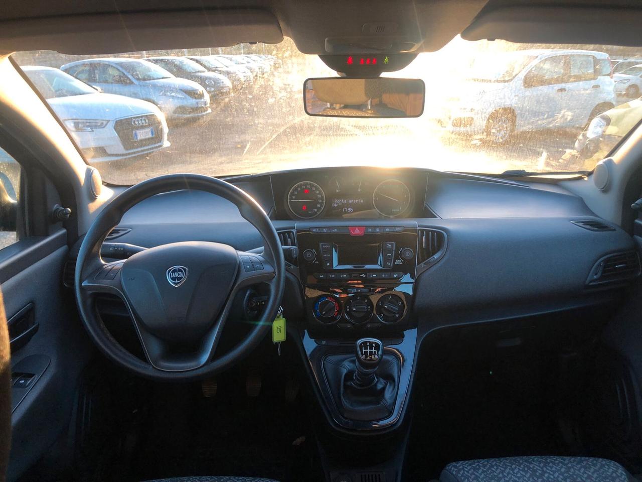 Lancia Ypsilon 1.0 FireFly 5 porte S&S Hybrid PROMO FINANZIAMENTO