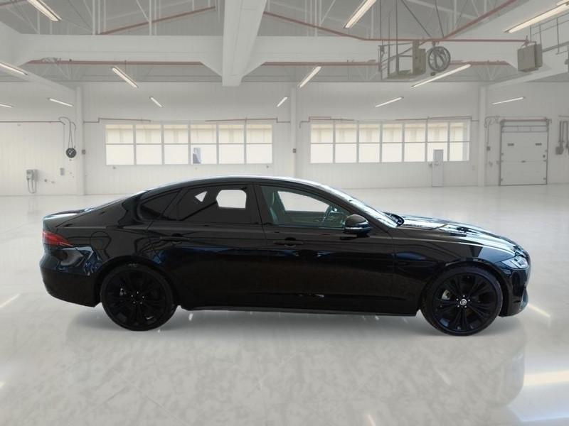 JAGUAR XF 2.0D MHEV 204 CV R-DYNAMIC S AUTO 4 PORTE BERLINA