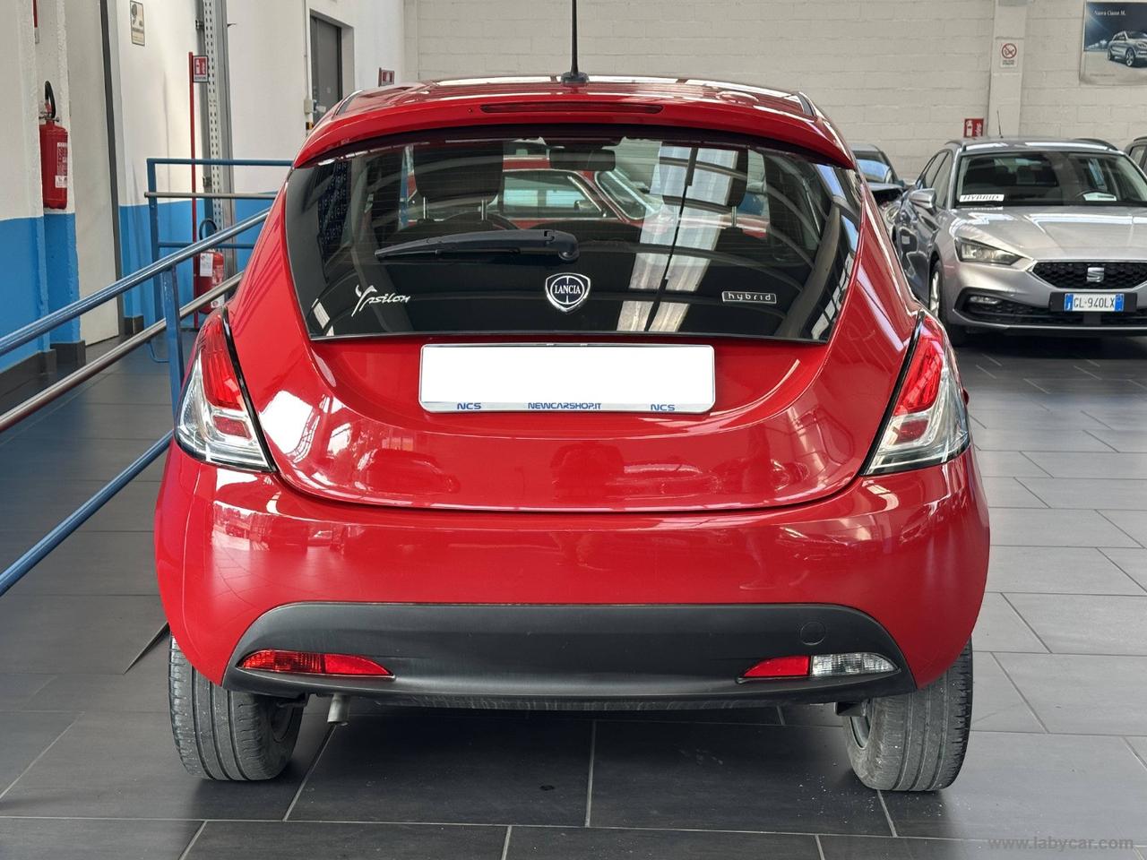 LANCIA Ypsilon 1.0 FireFly 5p.S&S Hybrid Silver OK PER NEOPATENTATI