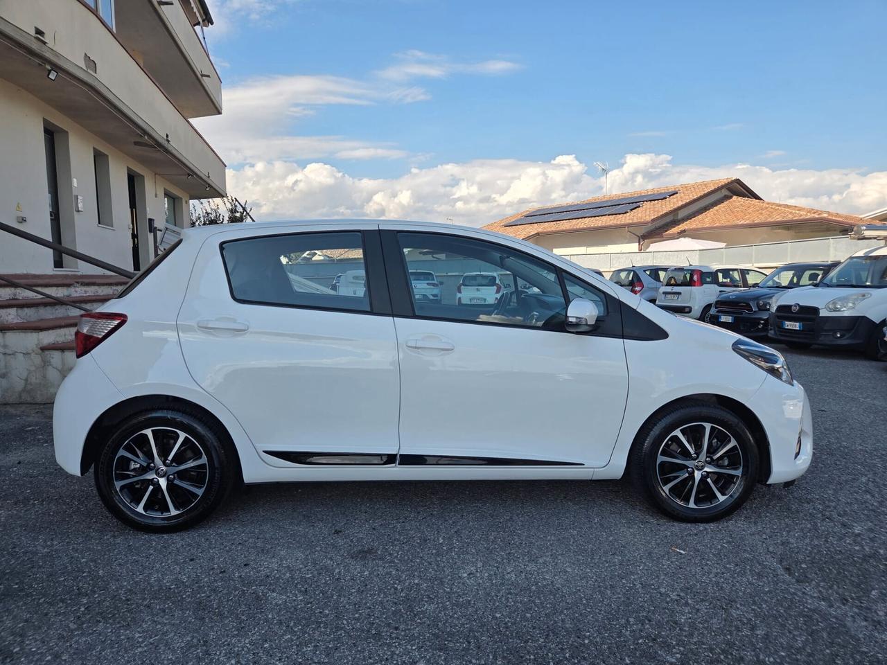 Toyota Yaris 1.5 Hybrid 5 porte Active