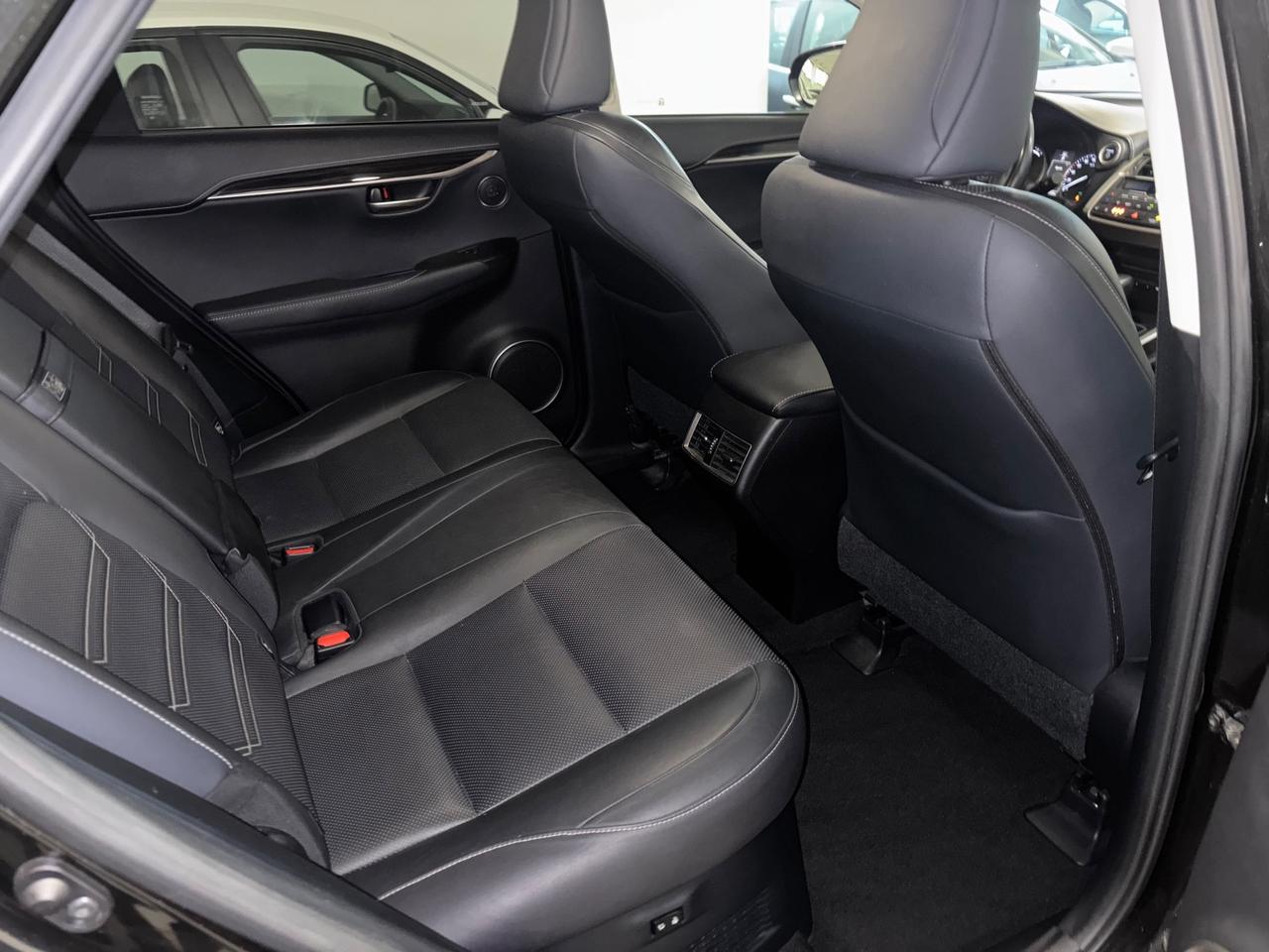 Lexus NX 300h Hybrid 4WD F-Sport FULL OPT.