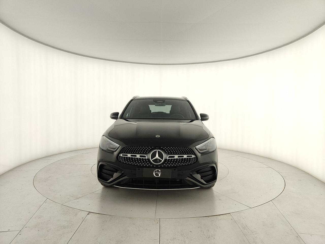 Mercedes-Benz GLA 200 d