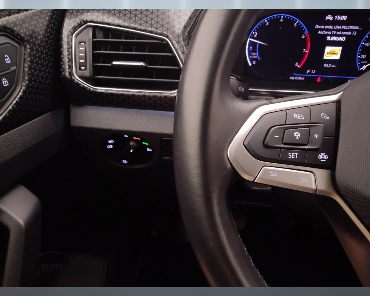 VOLKSWAGEN T-Cross 2019 - T-Cross 1.0 tsi Advanced 110cv