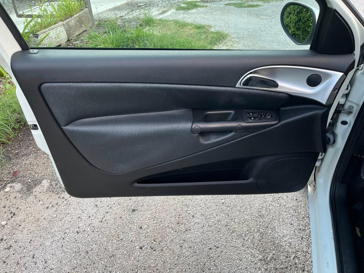 Lancia Ypsilon 1.4 GPL 77CV Platino Ecochic
