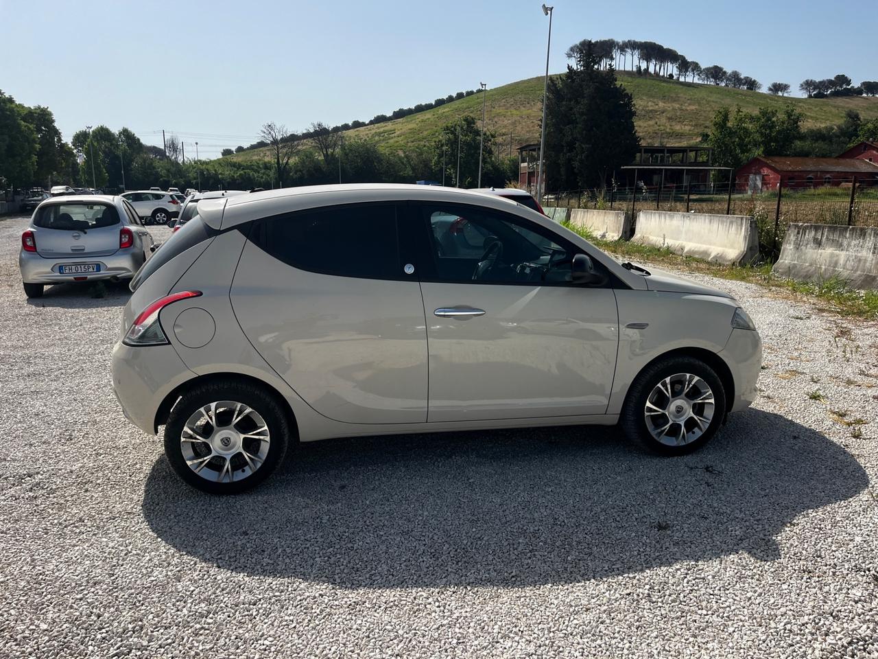 Lancia Ypsilon 1.3 MJT 16V 95 CV 5 porte S&S Gold