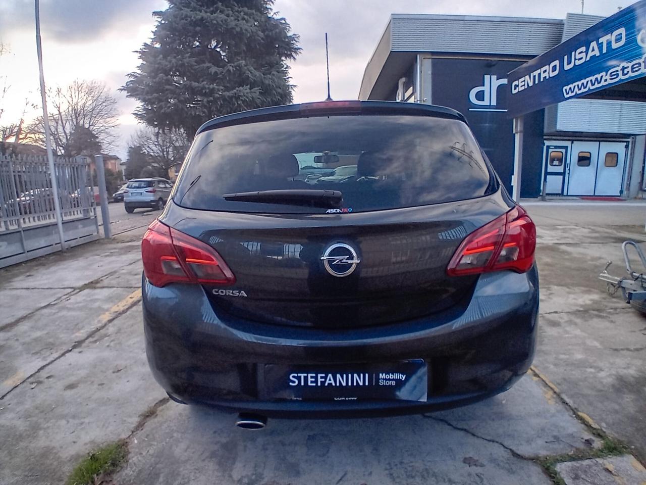 Opel Corsa 1.4 90CV GPL Tech 5 porte Innovation