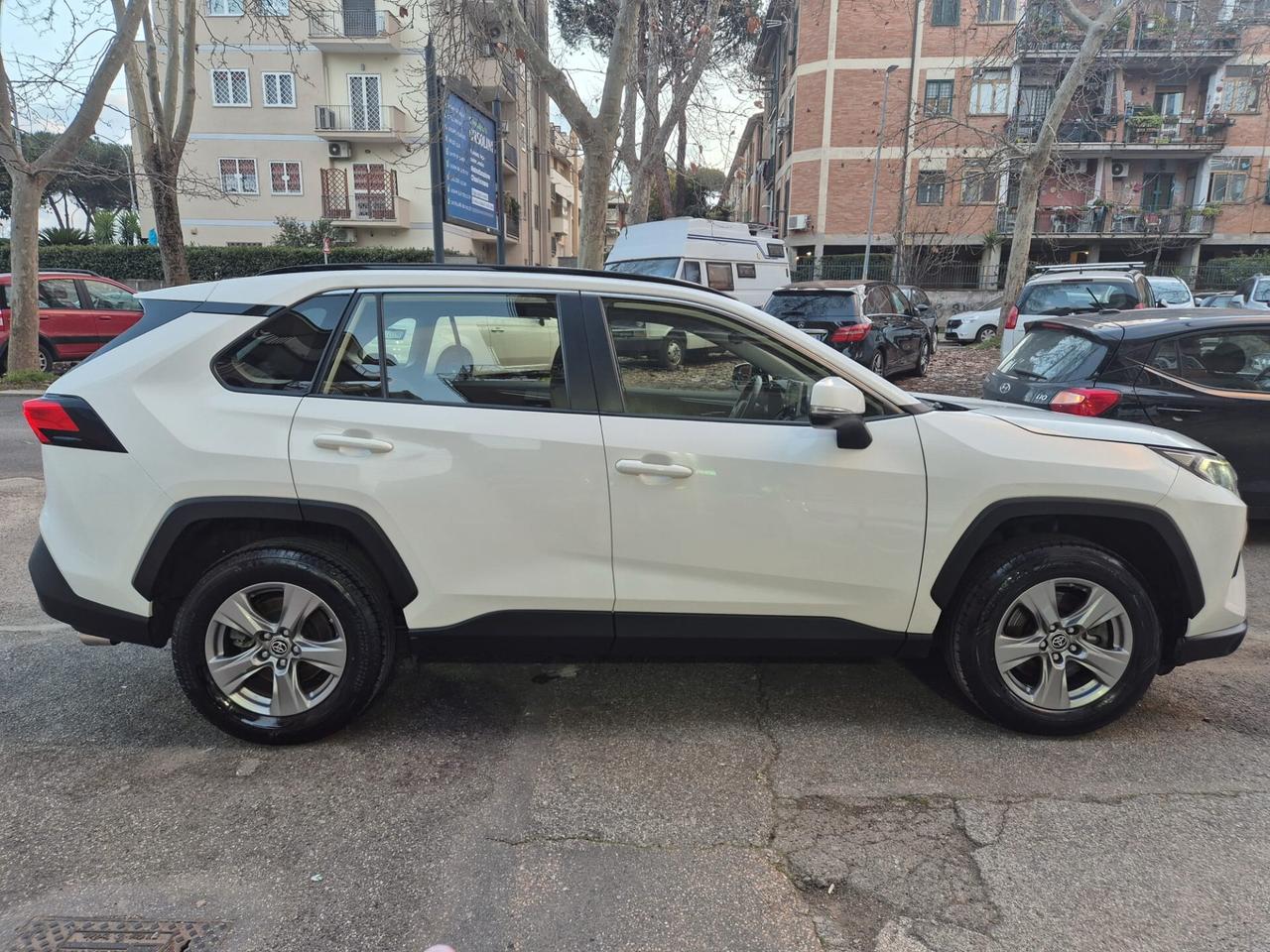 Toyota RAV 4 RAV4 2.5 HV (222CV) E-CVT AWD-i Business