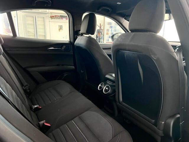 Alfa Romeo Stelvio 2.2 Turbodiesel 160 CV AT8 RWD Super