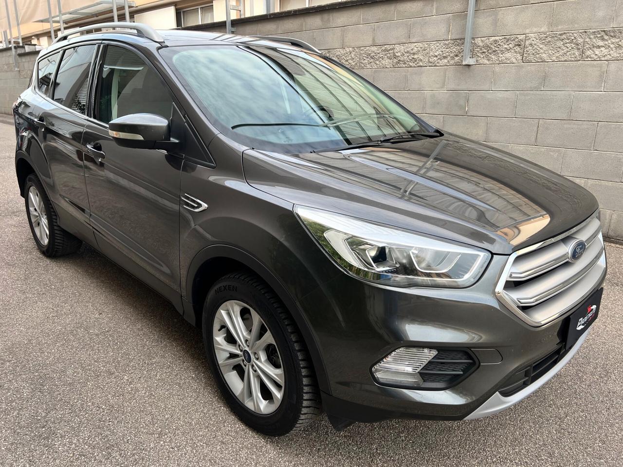 Ford Kuga 1.5 tdci 120cv TITANIUM NAVI/CAMERA/PDC/17; PERF.