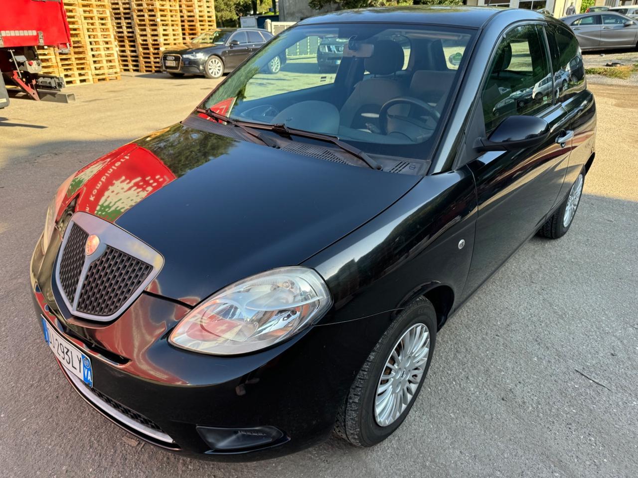 Lancia Ypsilon 1.2 Argento NEOPATENTATI 88.000km