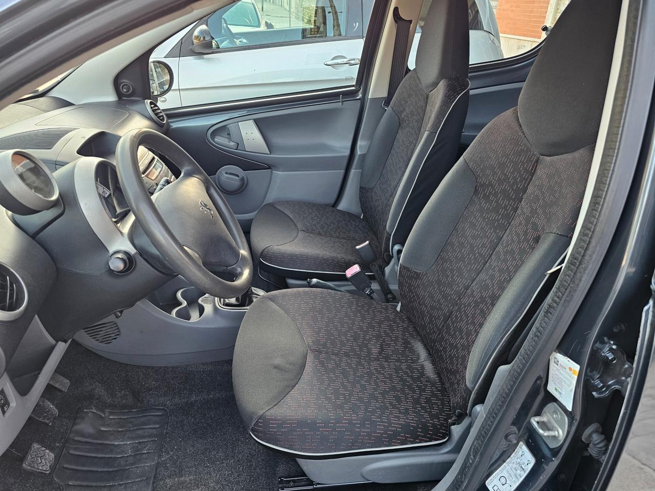 Peugeot 107 1.0 68CV 5p. Sweet Years