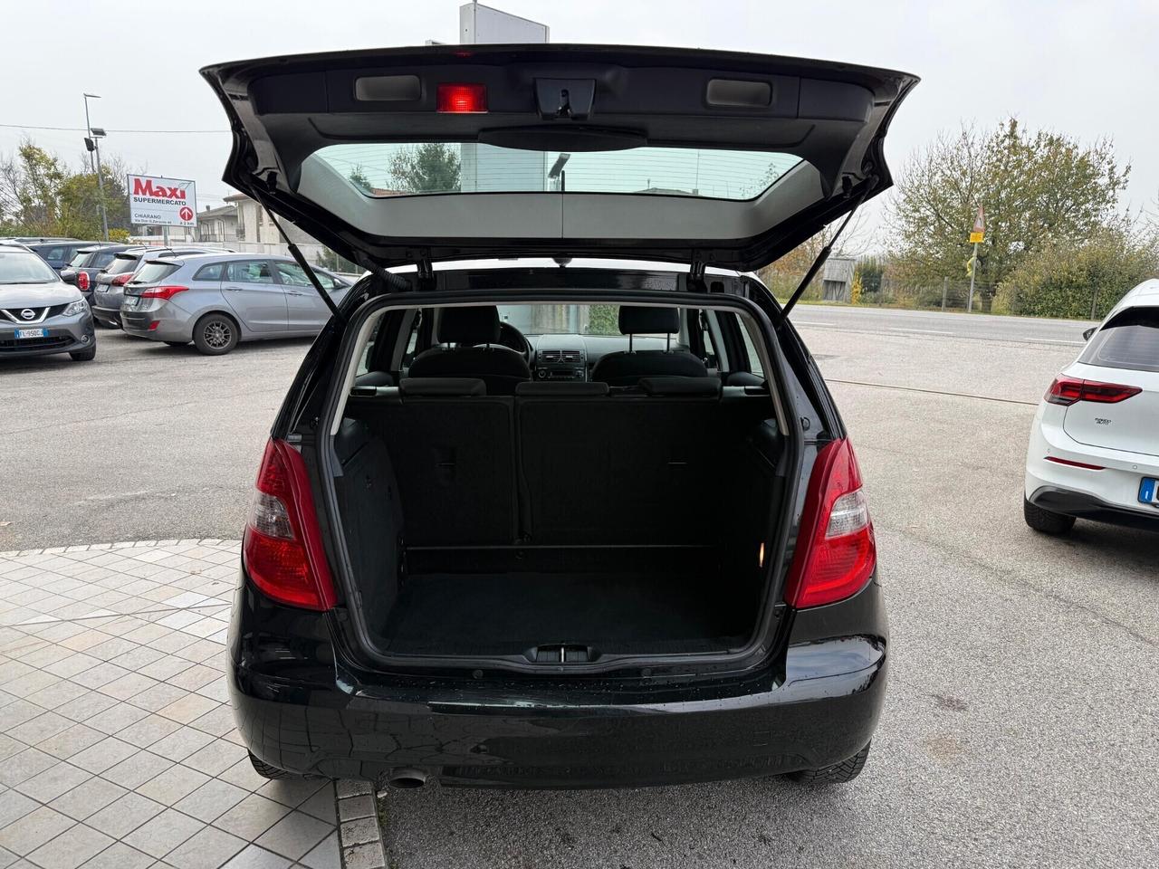 Mercedes-benz A 160 1.5 Benzina Neopatentati