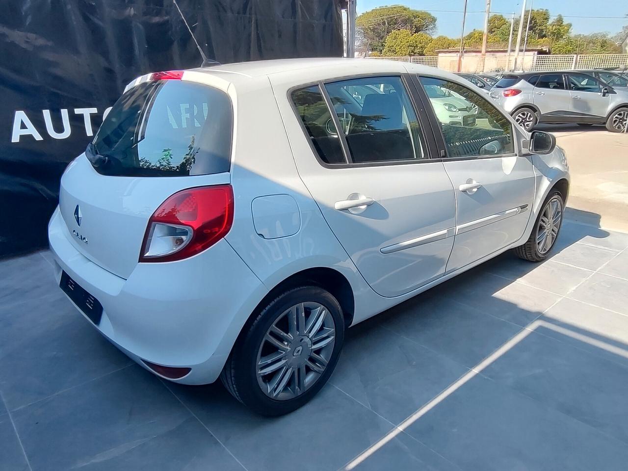 Renault Clio 1.2 BENZINA NAVIGATORE