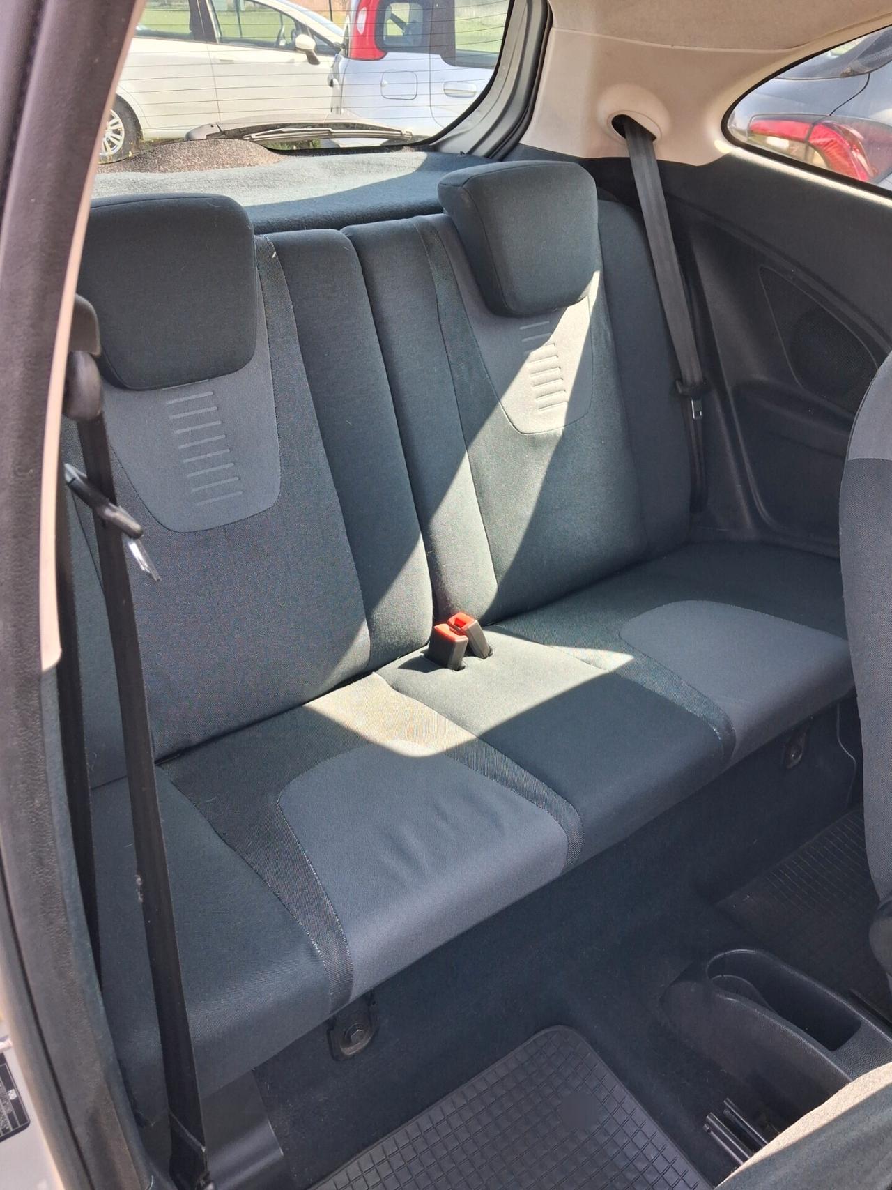 Ford Ka 1.3 TDCi 75CV Titanium