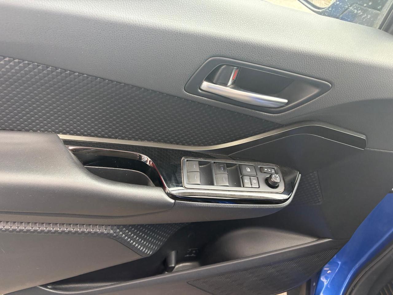 Toyota C-HR 1.8 Hybrid E-CVT Trend