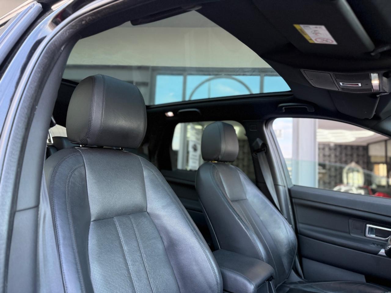 7 POSTI Land Rover Discovery Sport 2.2 TD4 HSE Luxury