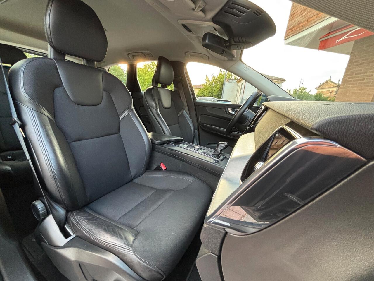 Volvo XC60 2.0 d4 Business AWD Geartronic