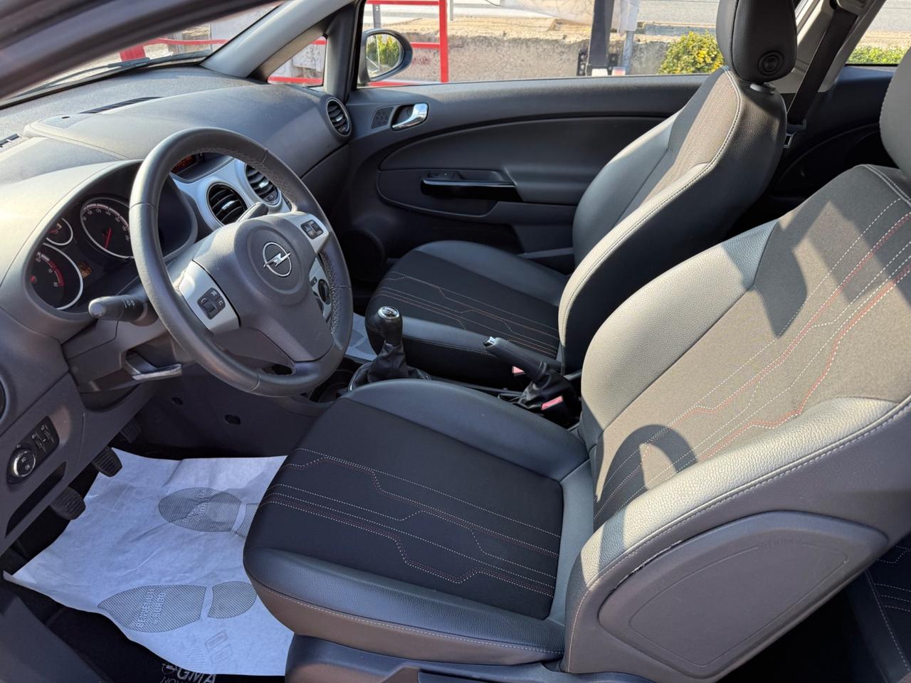 Opel Corsa 1.2 3 porte Edition OK NEOPATENTATI