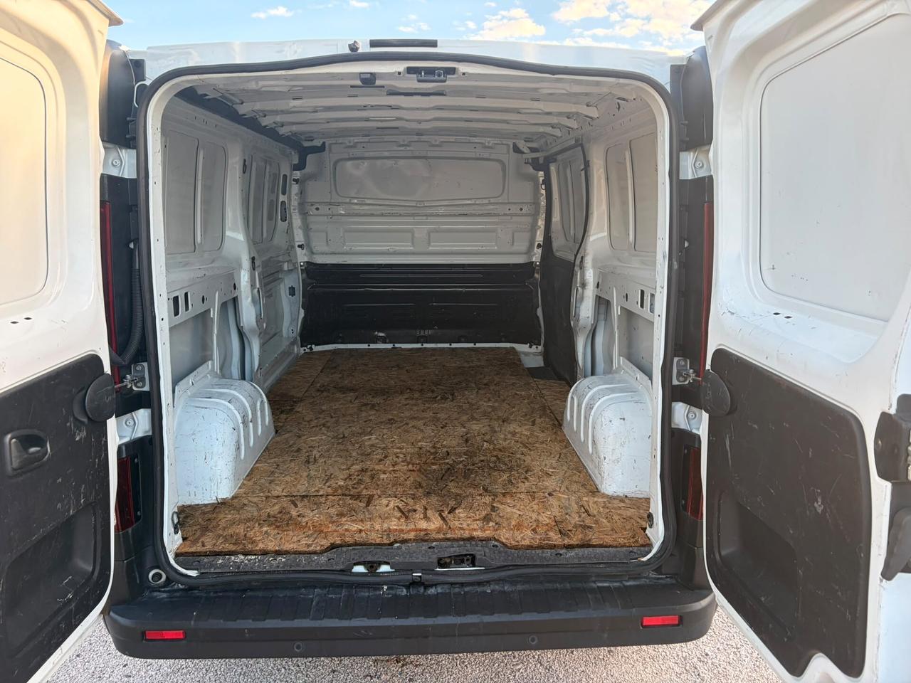 RENAULT TRAFIC L2H1 2.0DCI 150CV E6E 2023